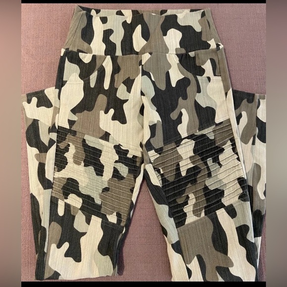 Agnes & Dora Moto Jegging Camo XS - Picture 5 of 7